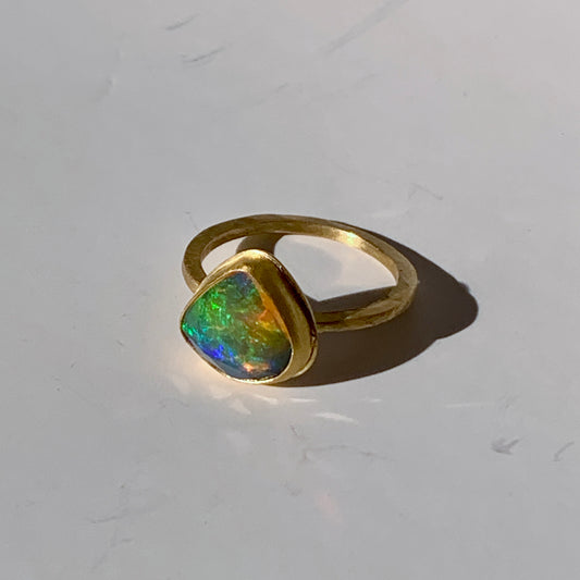 Opal, 22k, 18k Gold Ring